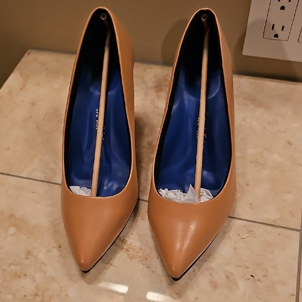 Elegant Tan Women's Heels